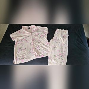 Pajamas 1X Laura Ashley crop capri Pink Floral